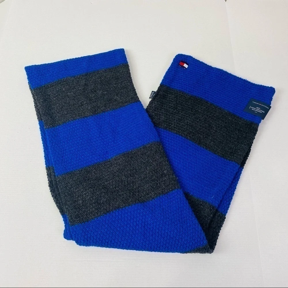 Tommy Hilfiger Wool Blend Reversible Color Block Scarf 10“ x 70“